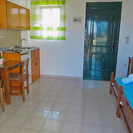 Debbi Appartments And Hotel Ialysos  Ngoại thất bức ảnh